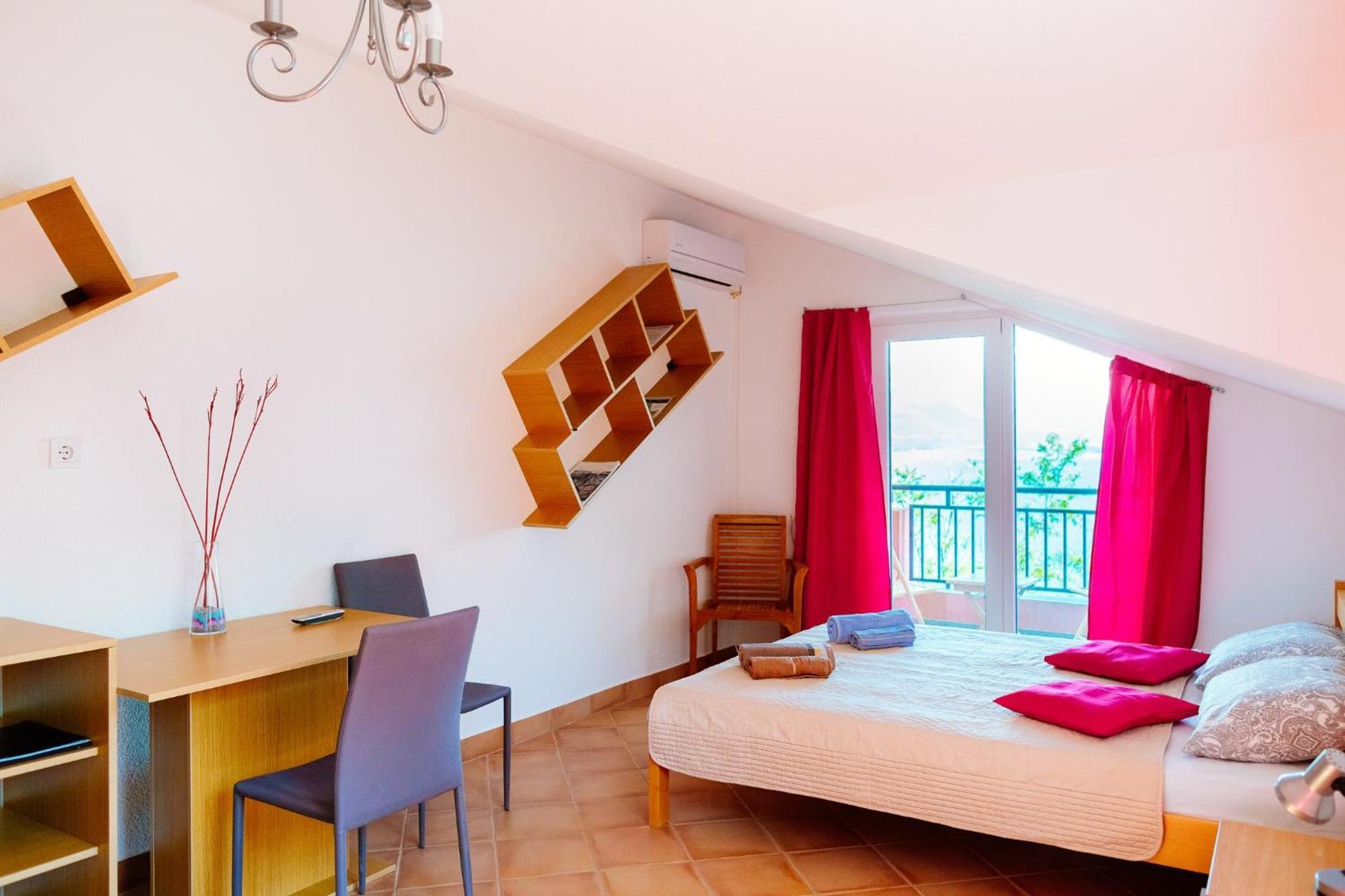 Apartamento Odessa Mama Bijela Habitación foto