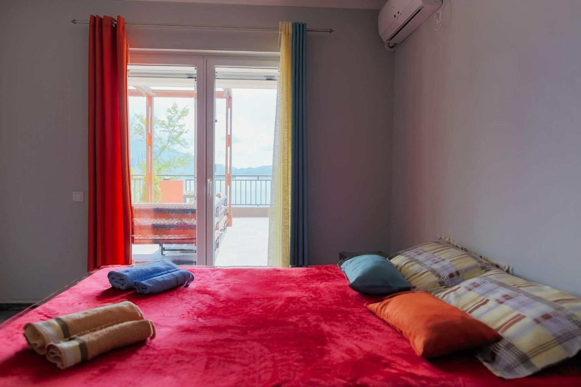 Apartamento Odessa Mama Bijela Habitación foto