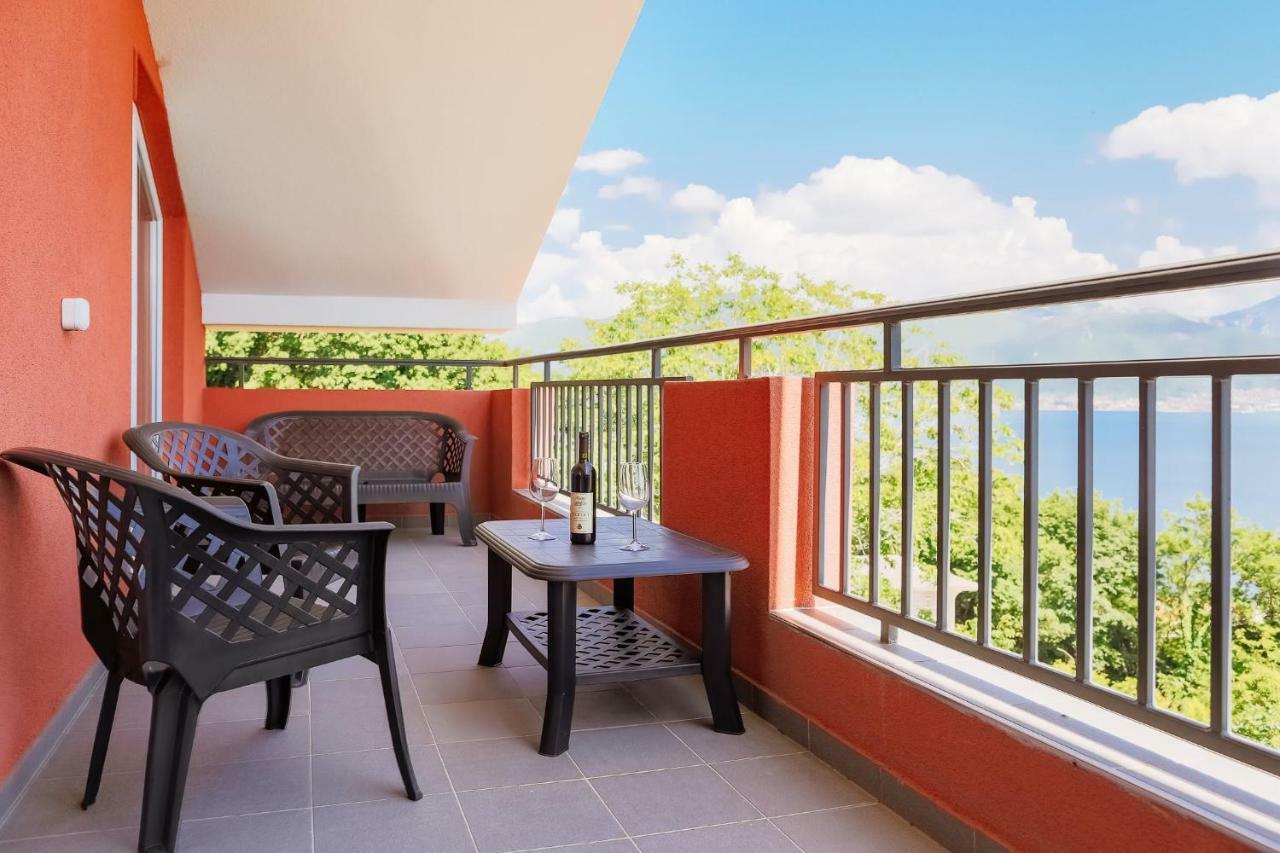 Apartamento Odessa Mama Bijela Exterior foto